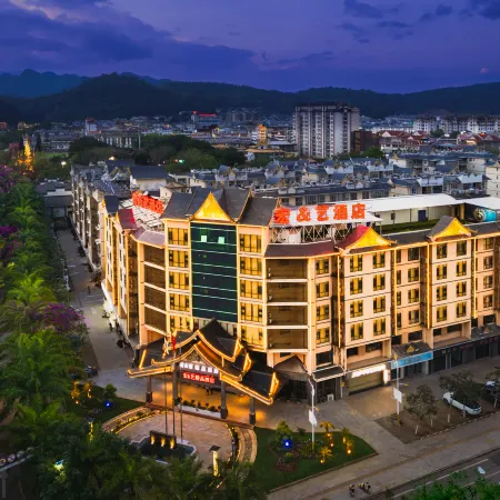 HongHeYi Boutique Hotel