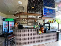 Kuadro Hotel & Suites - พร้อมWifi