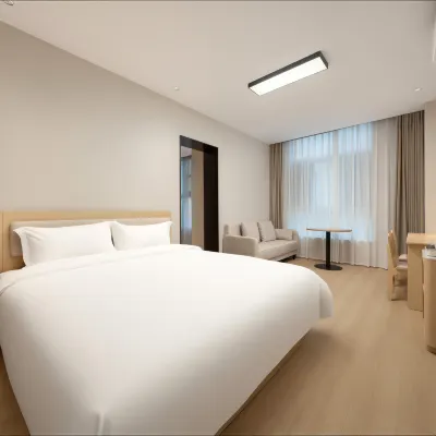 Yayue Hotel (Universal Beijing Resort Linheli Subway Station) Hotels near Linheli Station