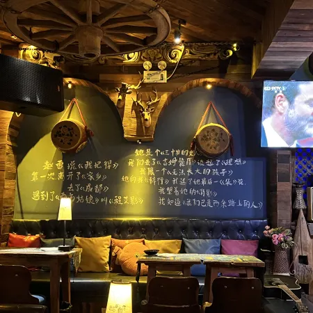 Red Lantern Inn