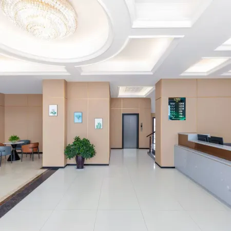 Yunji Hotel
