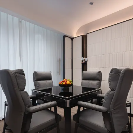 Doranda V Hotel (Xingyi Jishan Square Branch)