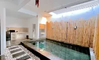 Altura Esthetic Villas - parkir