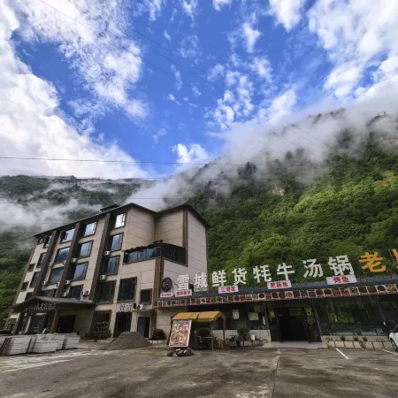 Xipan Hot Spring Resort Hotel