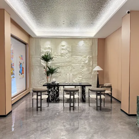 Huayue Xinglan Boutique Apartment (Pingxiang North Station)