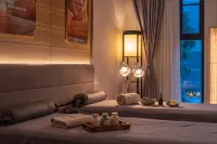 Heshe Lakeside Resort - Spa