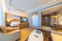 Yizhi Hotel (Tianshui South Railway Station Shengda Plaza Branch) - Parking