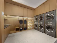Jiahong Hotel (Zunyi Medical College Aerospace Building) - parking