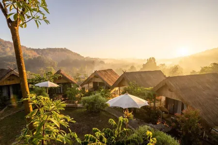 3Pok Resort Maewang Jinxing Отели в г. Mae Wang