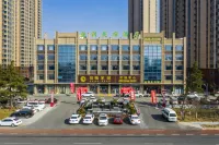 璽潤美宿酒店（泰安肥城泰臨路信業商廈店） 鄰近肥城市體育場的酒店