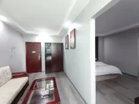 Hongjiangyan Hotel Hotels near Furong House, Qiangyang Ancient Town