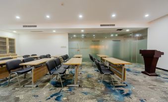 Home Inn Pebble Motel cloud Hotel (Nanjing Banqiao branch)
