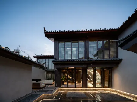 Lijiang Ancient City Boutique ·  Private Soup Resort Smart Life Hall