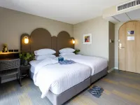Benjarong Hotel Bangkok Hoteles cerca de Estación MRT Ratchadaphisek