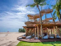 อัปสรา บีชฟร้อนท์ รีสอร์ท แอนด์ วิลล่า โรงแรมใกล้หาดบางสัก