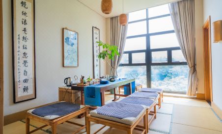 Suitetrails - Jingju Xiantang Chan Life Hotel (Nanda Yi Affiliated Hospital Qingshan Road Subway Station)
