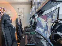 Lieniao E-sports Hotel (Shenglong Square Store)