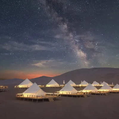 敦煌鳴沙山星野沙漠露營星空民宿 鄰近月牙泉小鎮的酒店
