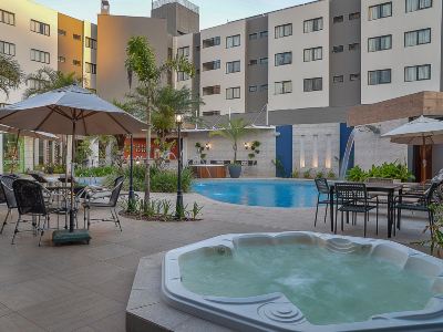 Nadai Confort Hotel e Spa