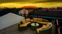 Huafeihua · Zen Aesthetics Homestay  From the street