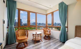 Haikou Wuyue Hotel (Wuyue Plaza store of Haikou East High Speed Railway Station)