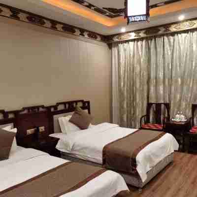 日喀則薩迦龍珠頗彰飯店（扎什倫布寺店） Rooms
