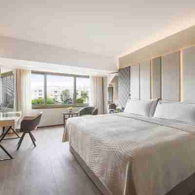 Four Seasons Hotel Rooms