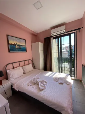 Archeo Cafe and Hostel