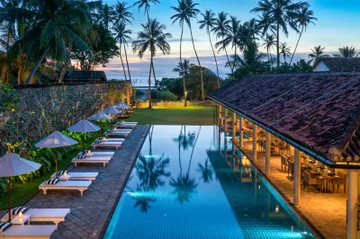 Taru Villas the Long House - Bentota Отели в г. Бентота