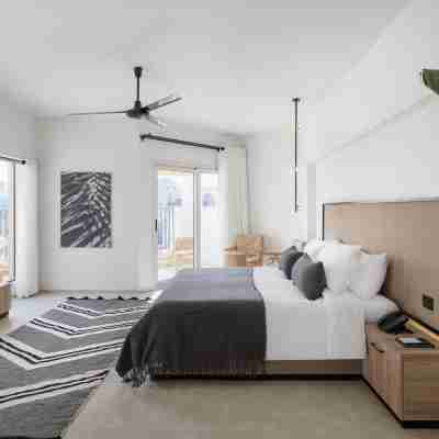 Serry Beach Resort Rooms