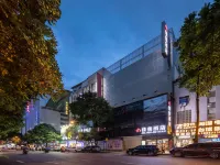 Camry Hotel (Chaoyang Square 3rd Street 2nd Alley)