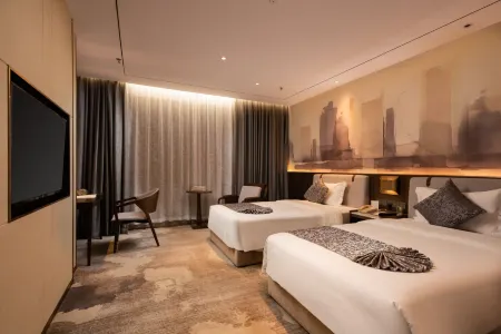 City Hotel