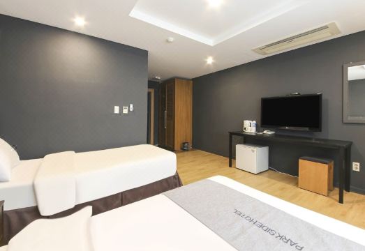 파크사이드호텔 로비