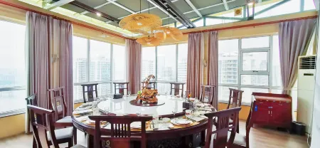 Zhuzhou Ambassador Hotel Отели рядом с достопримечательностью «College of Science and Technology, Hunan University of Technology»