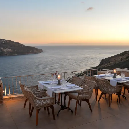 Akrolithi Guesthouse