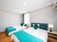 Quansu Hotel (Caohejing Development Zone Shanghai Normal University) Hotels near Caohejing