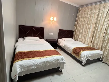 Guangyuan Zhaohua Shuxiange Chinese Inn Отели рядом с достопримечательностью «Zhaohua Ancient City»