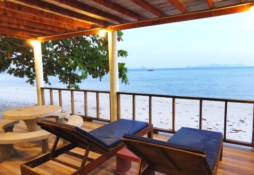 꼬 묵 리비에라 비치 리조트