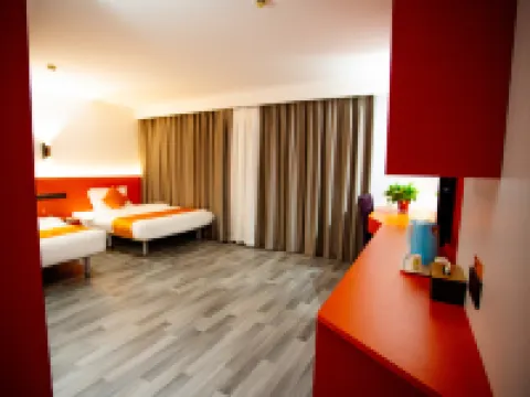 iya Hotel Hotels in Faku
