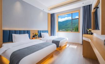 Lugu Lake Qingchen Holiday Hotel