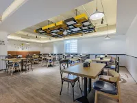 Ginza Jingsu Hotel (Jinan Lok Yuen Street, Quancheng Square, Kuanhouli Store) Hotel in zona Sorgente Heihu