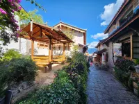 Ruochen Xuyu (Morning's Preface) Lion Hill Naxi Courtyard - صديق للحيوانات الاليفة