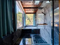 Floral Hotel · Taohuawu Hotel (Lushan Xihai Scenic Area Store)