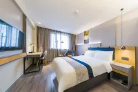Homeinn Selected Hotel (Nanjing Railway Station North Square Hongshan Forest Zoo Subway Station) Hotel di Nanjing