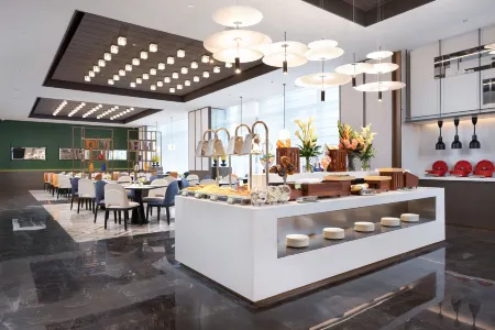 Hampton by Hilton Tai'an Centre Отели рядом с достопримечательностью «Taishan University Sports Science Department»