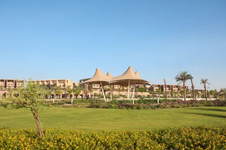 The Zen Wellness Resort Отели рядом с достопримечательностью «Aswan Railway Station»