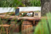 Huizhou Youju Guye Shanye Private Tang Homestay - bar