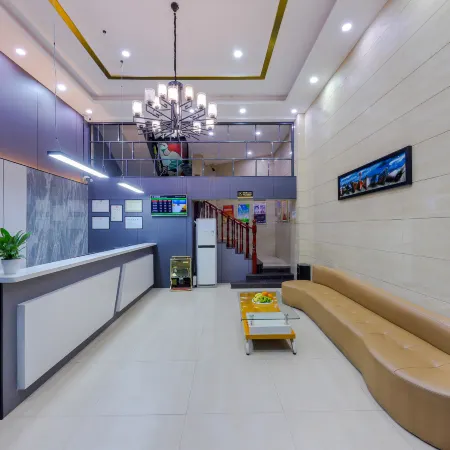 Yijia Hotel (Ji'an No.2 Middle School Pedestrian Street)