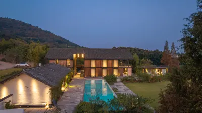 Seasons Rose garden Hotels near Huixin · Adventurer Paradise