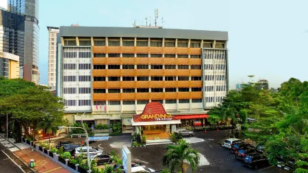 Grand Inna Tunjungan Hotel Surabaya Отели в г. Сурабая